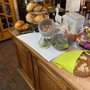 Leuchtners An Der Rennbahn , Iffezheim Deutschland